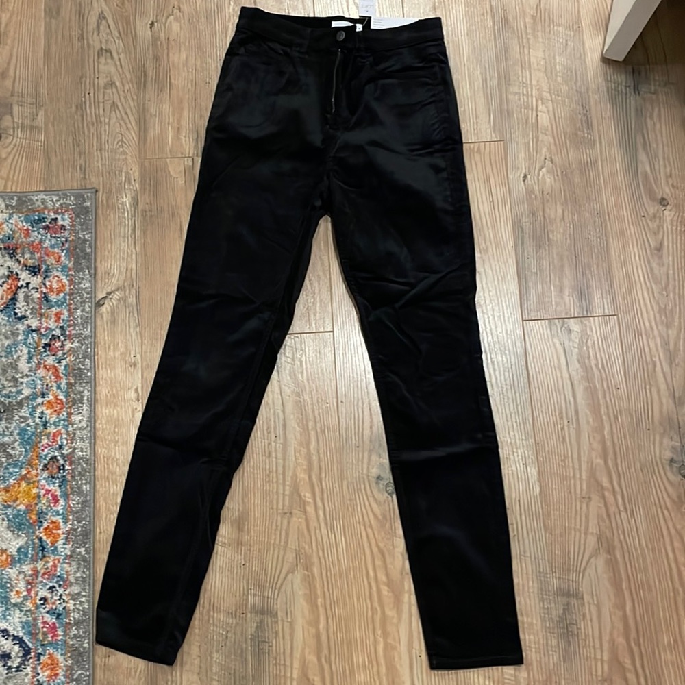 *NWT* LOFT Black Velvet Skinny Jeans size 8/29